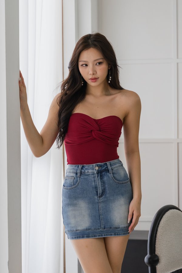 Adley Twist Knot Padded Top (Red)