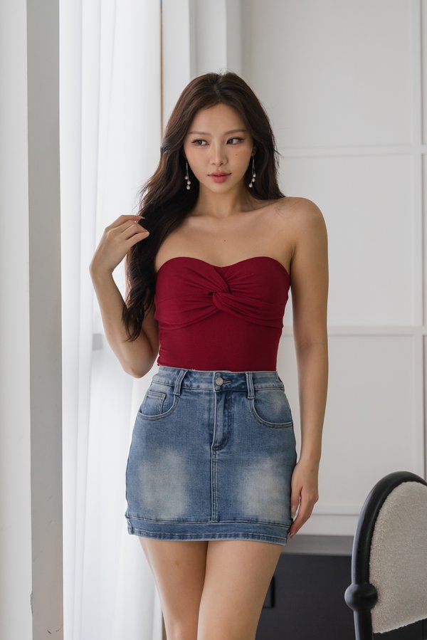 Adley Twist Knot Padded Top (Red)