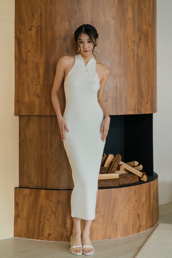Yue Slit Knit Qipao V2 (Champagne) Yue Slit Knit Qipao V2 (Champagne)