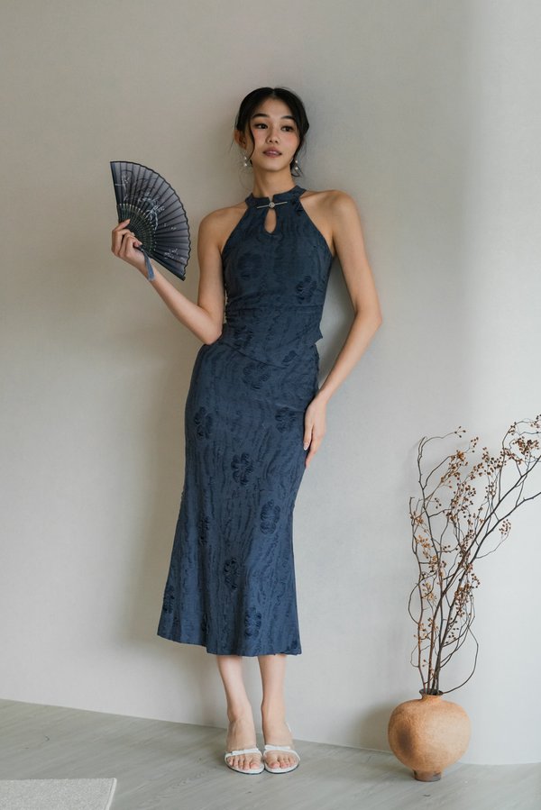 Qiu Distressed Floral Midi Mermaid Skirt (Gunmetal)