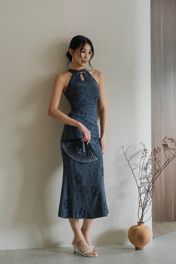 Qiu Distressed Floral Midi Mermaid Skirt (Gunmetal)