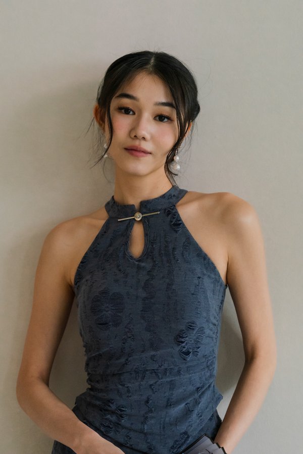 Qing Distressed Floral Padded Qipao Top (Gunmetal)