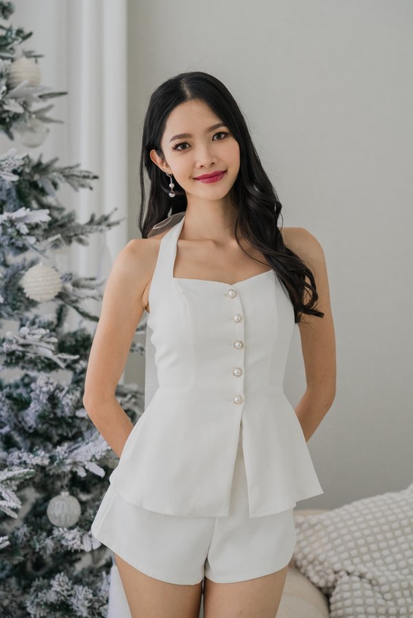 Samara Pleated Shorts (White) Samara Pleated Shorts (White)