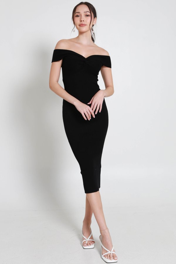 Jace Twist Knot Slit Knit Dress (Black)