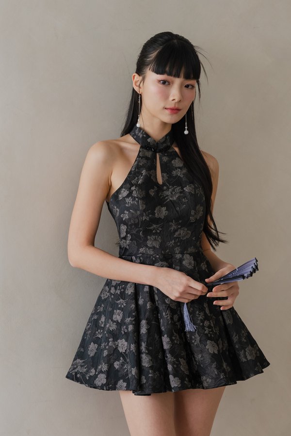 Mei Padded Halter Textured Romper (Black) Mei Padded Halter Textured Romper (Black)