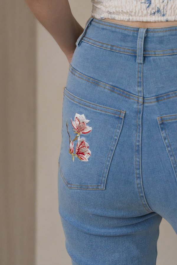 Mahjong Embroidered Hailey Jeans (FA Light Wash) Mahjong Embroidered Hailey Jeans (FA Light Wash)