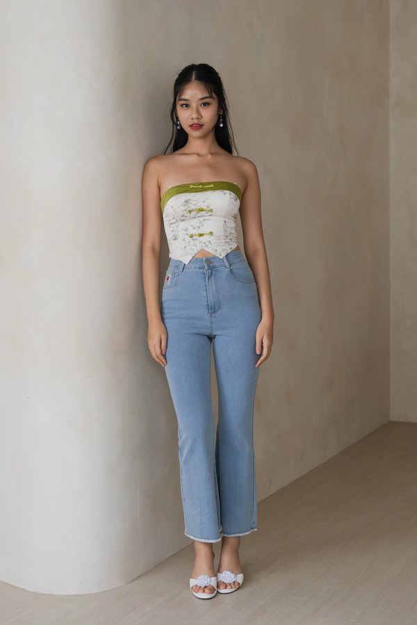 Mahjong Embroidered Hailey Jeans (Zhong Light Wash)