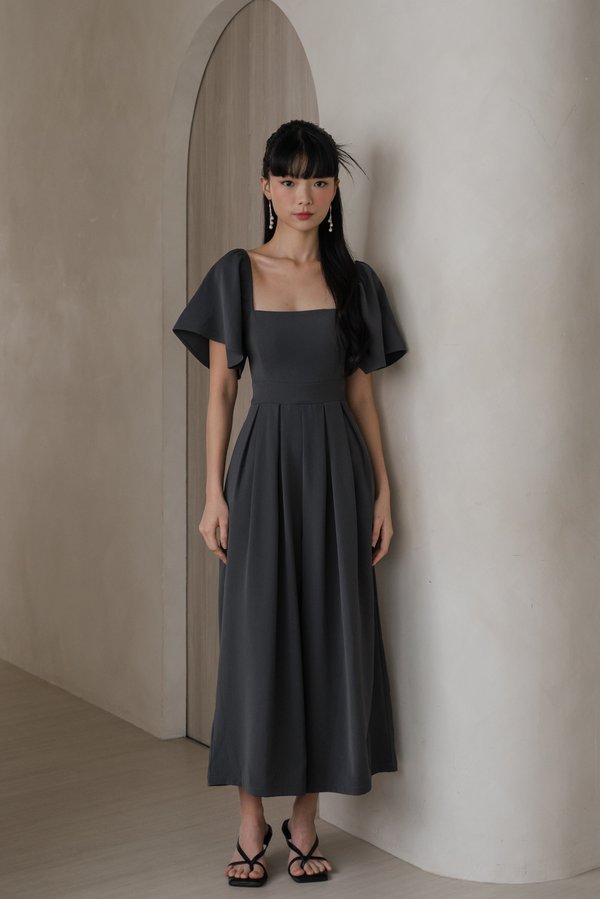 [SLEEVED] Lazie Pleated Jumpsuit (Gunmetal)
