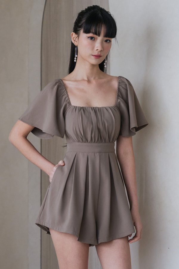 [SLEEVED] Laziel Ruch Pleated Romper (Cocoa)