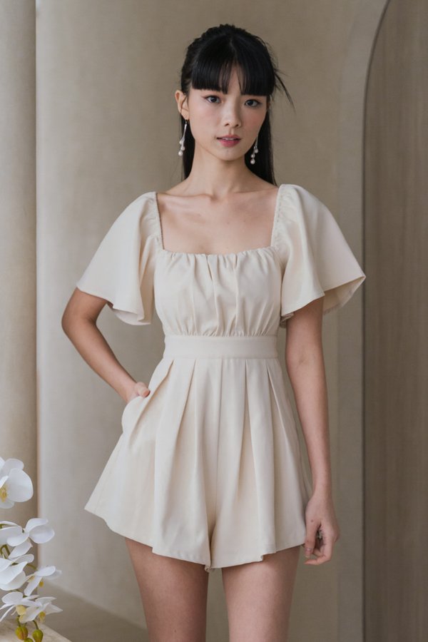 [SLEEVED] Laziel Ruch Pleated Romper (Ivory)