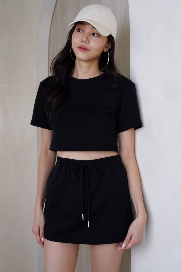 Axtelyn Cropped Tee (Black)