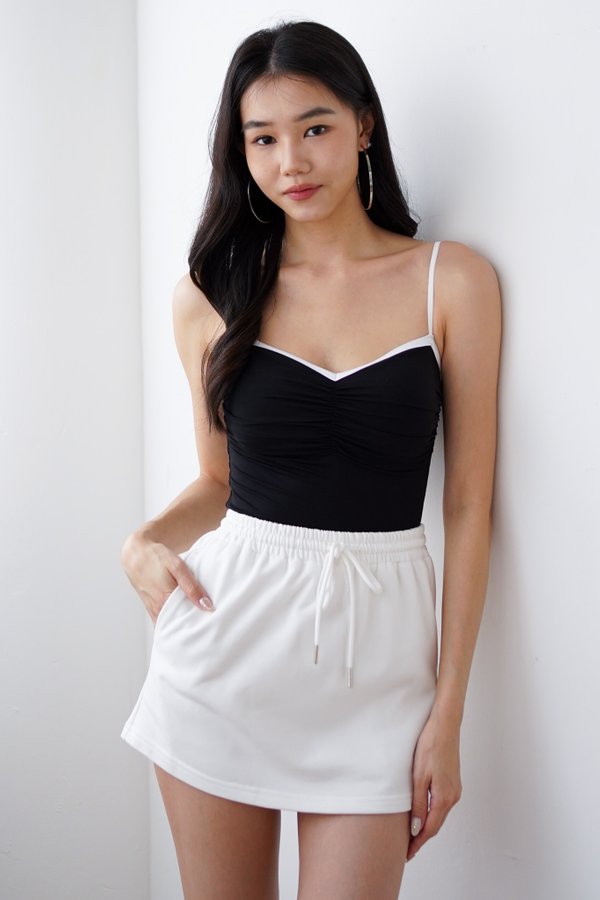 Delah Sweetheart Ruch Top (White Outline)