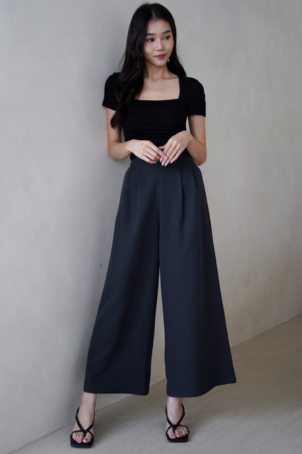 Karissa Pleated Pants (Gunmetal) Karissa Pleated Pants (Gunmetal)