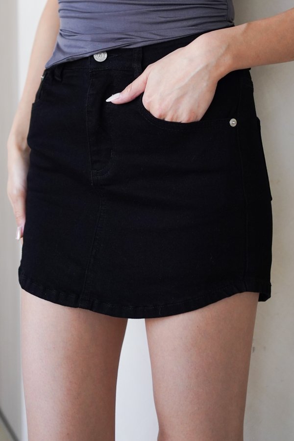 Corinne Curve Hem Denim Skorts (Black) Corinne Curve Hem Denim Skorts (Black)
