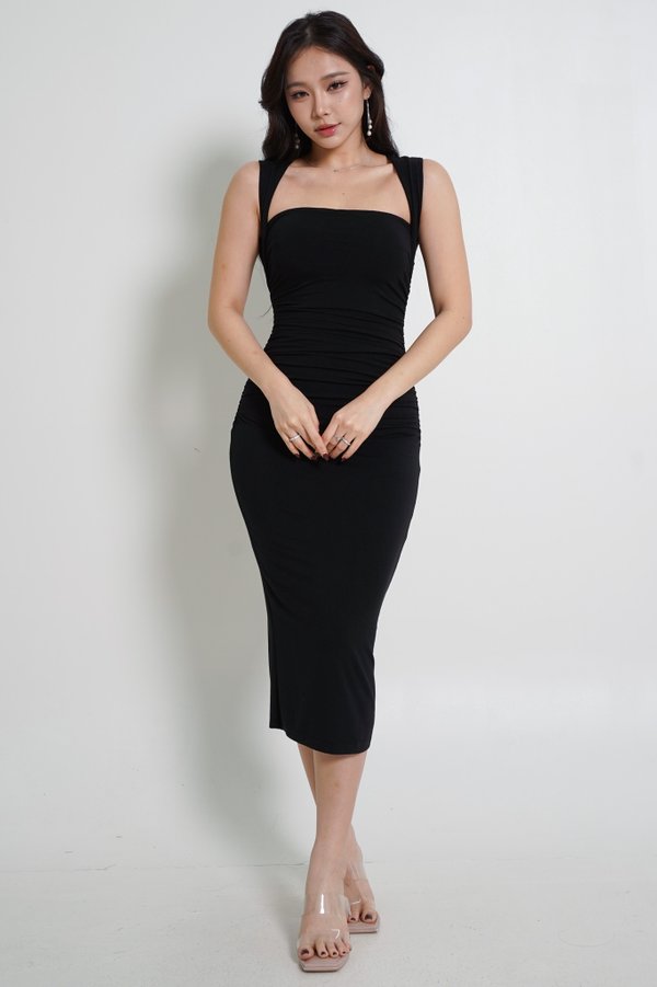 Rita Queen Anne Padded Midi Dress (Black)