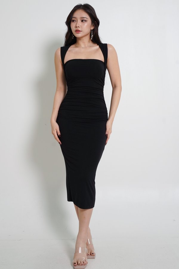 Rita Queen Anne Padded Midi Dress (Black)