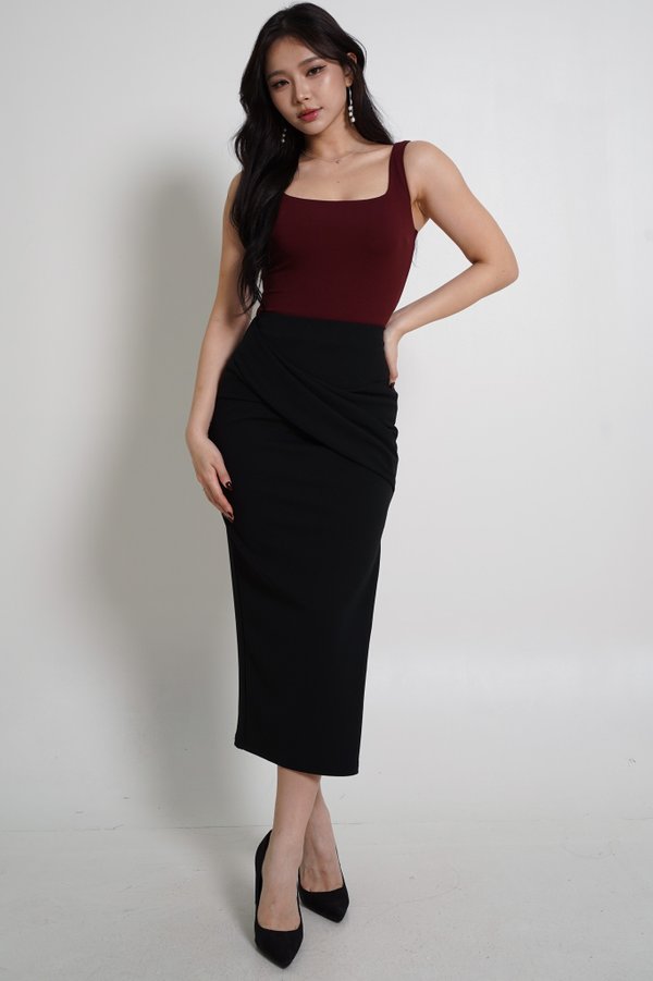 *Lite* Wera Scoop Neck Padded Top (Maroon)