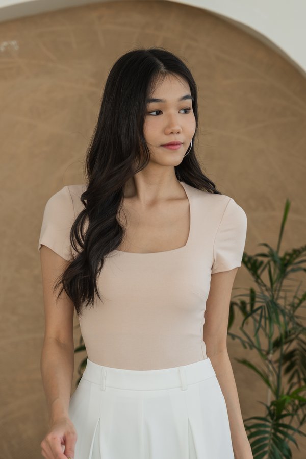 *Lite* [REGULAR] Lyla Queen Anne Top (Salmon Pink)