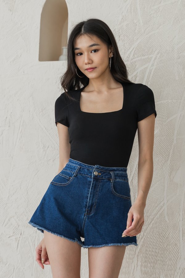 *Lite* [REGULAR] Lyla Queen Anne Top (Black)