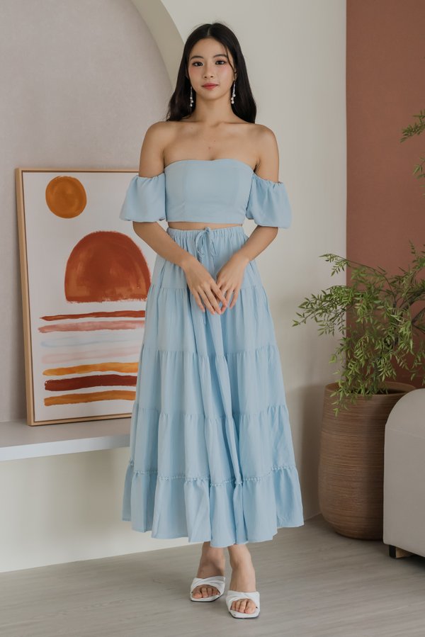 Cloud* Genessa Mermaid Midi Skirt (White) | Carrislabelle