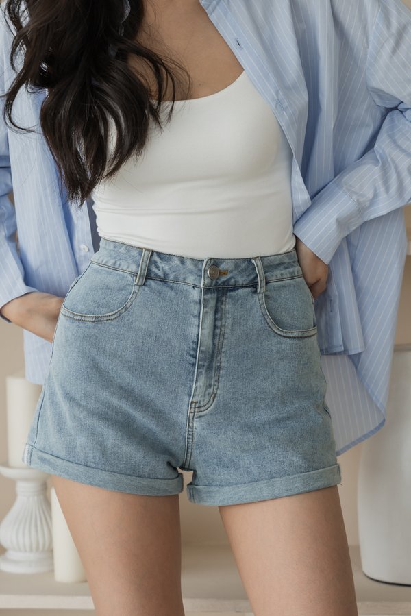 Khloe Cuffed Denim Shorts (Light Wash)