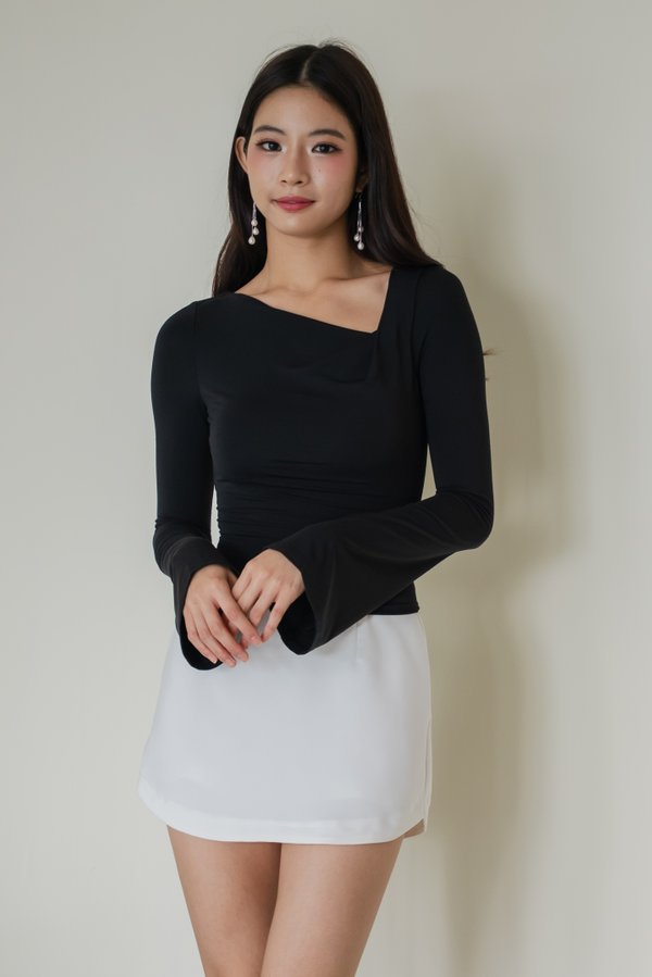 Zaya Slant Padded Long Sleeve Top (Black)