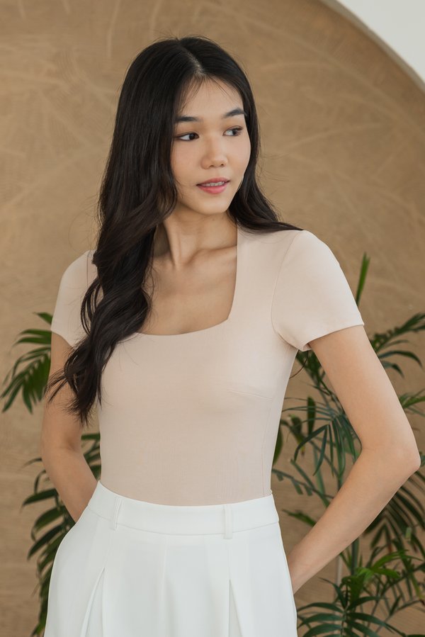 *Lite* [REGULAR] Lyla Queen Anne Top (Salmon Pink)