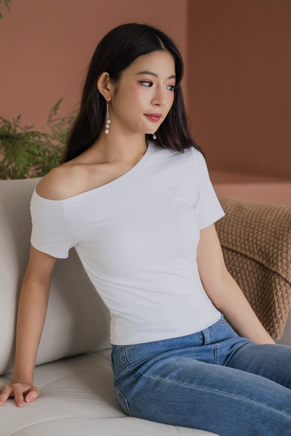 Vearra One Shoulder Padded Top (White) Vearra One Shoulder Padded Top (White)
