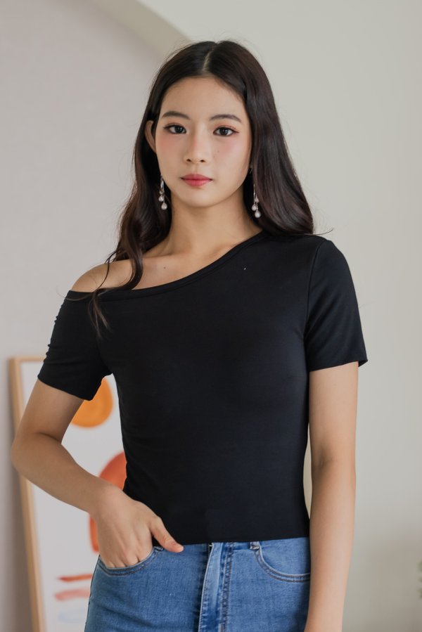 Vearra One Shoulder Padded Top (Black)