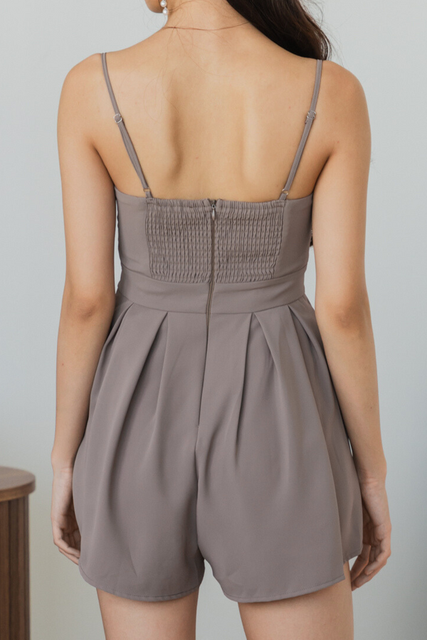 Lazier Pleated Romper (Cocoa/BackZip)