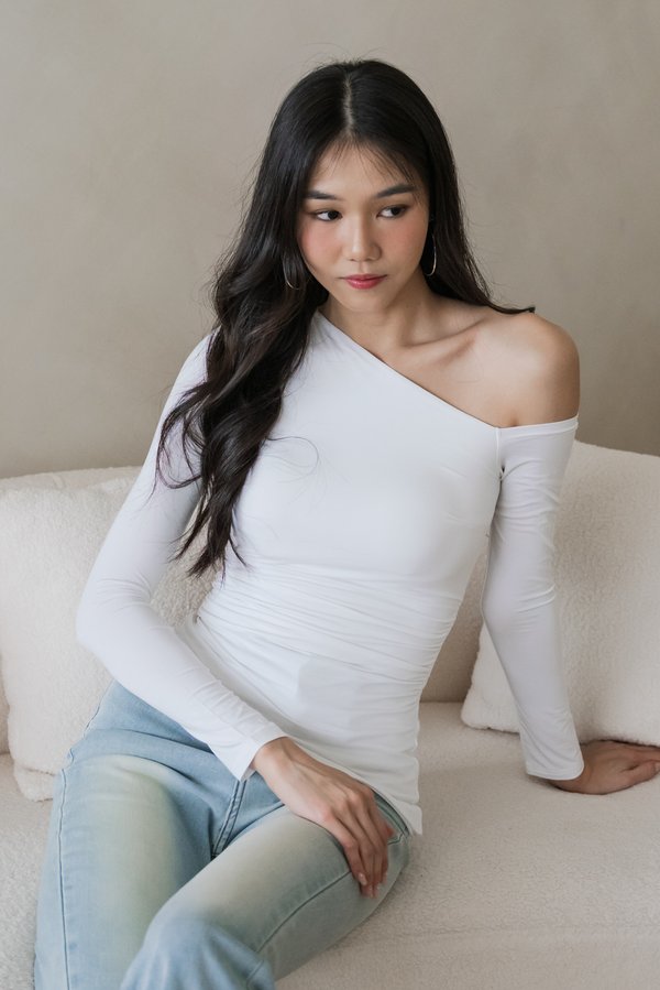 Shivan One Shoulder Long Sleeve Padded Top (White) Shivan One Shoulder Long Sleeve Padded Top (White)