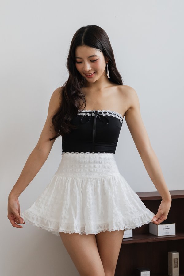 Venia Lace Skorts (White) Venia Lace Skorts (White)