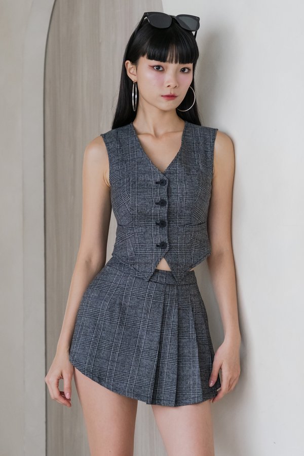 Lori Button Plaid Padded Top (Grey) Lori Button Plaid Padded Top (Grey)