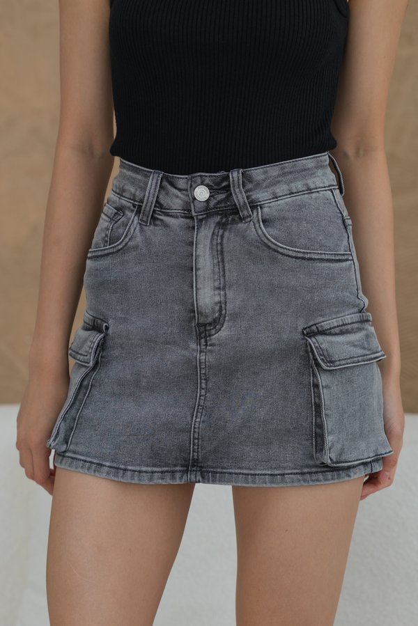 Noxie Cargo Skorts (Grey Wash)