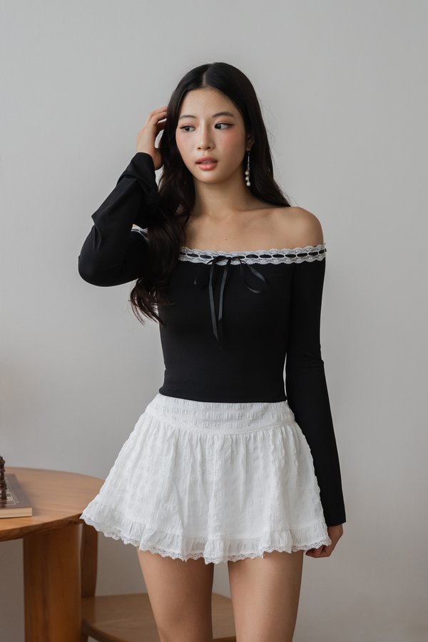 Cleo Lace Long Sleeve Padded Top (Black)