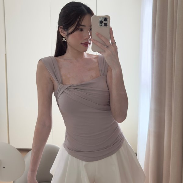 Hallie Padded Ruched Top (Lilac Grey)