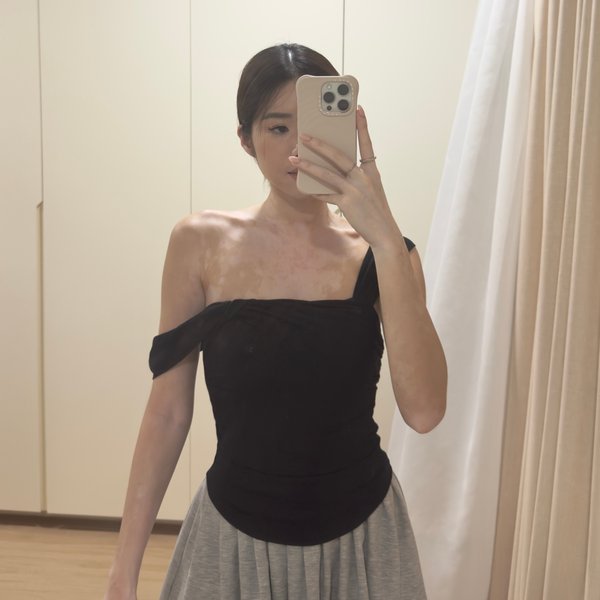 Hallie Padded Ruched Top (Black)