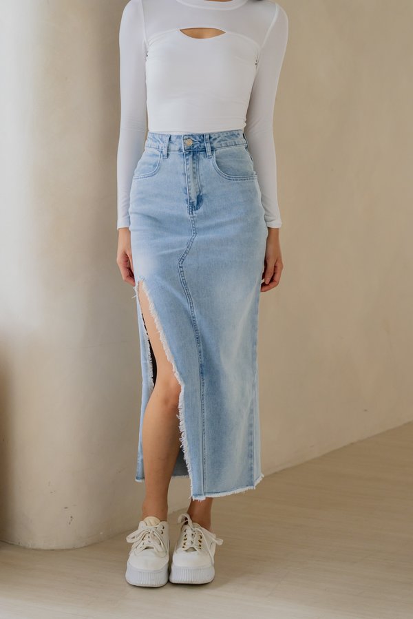 [PREORDER] Ailsa Side Slit Denim Skirt