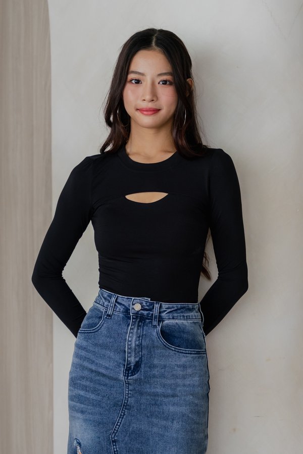 Maisie Peekaboo Padded Top (Black)