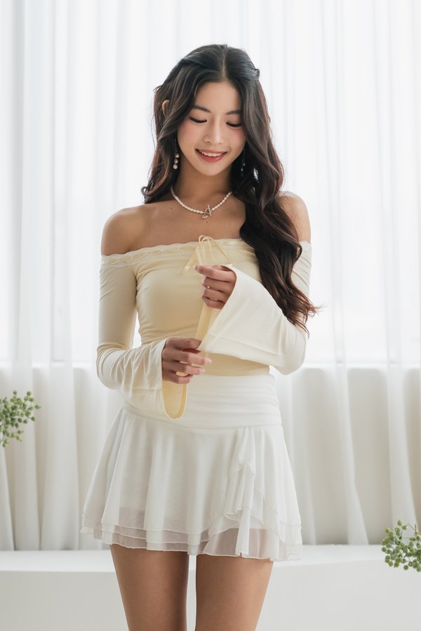 Cleo Lace Long Sleeve Padded Top (Belle Yellow)