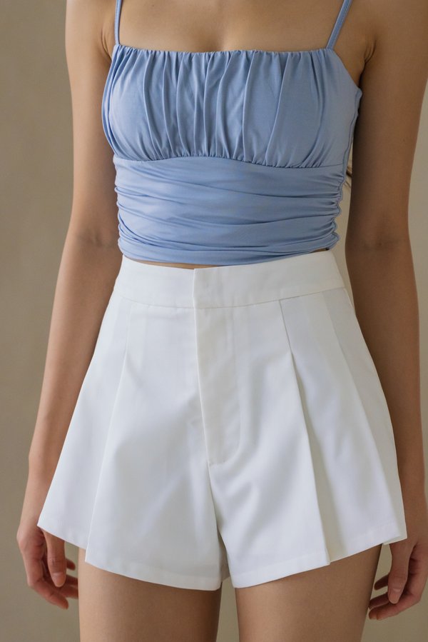 Edenne Pleated Shorts (White) Edenne Pleated Shorts (White)