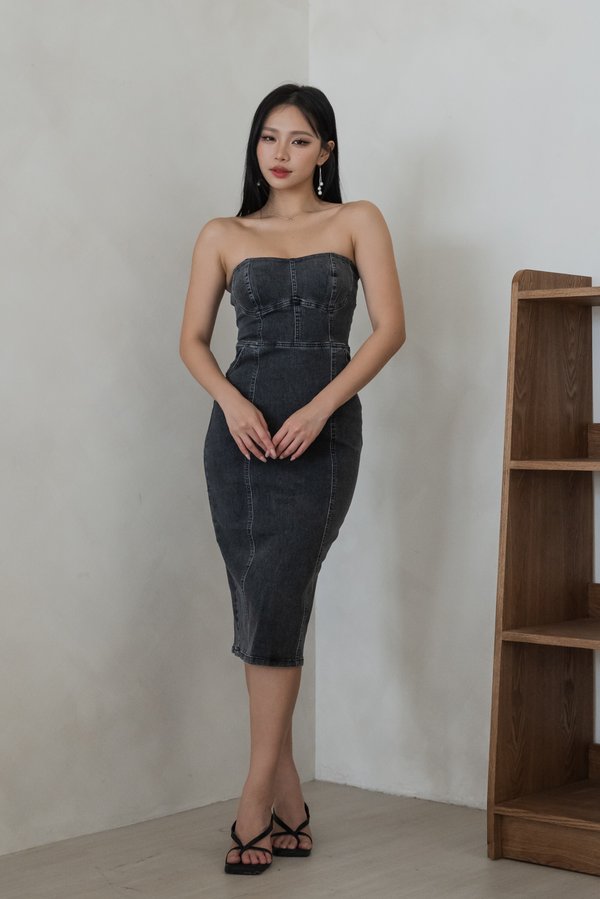 Marilyn Back Slit Denim Dress (Grey Wash) Marilyn Back Slit Denim Dress (Grey Wash)