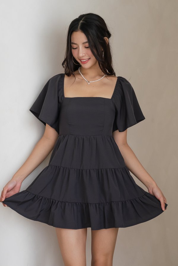 トップス Mika Mika Padded V Neck Top (Black) | Carrislabelle