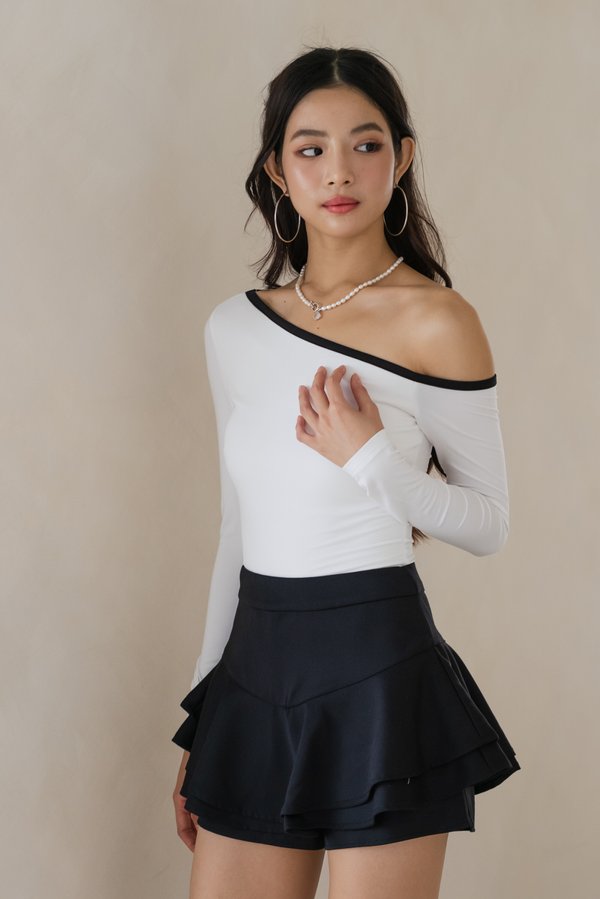 Blaire Constrast Padded Top (White) Blaire Constrast Padded Top (White)