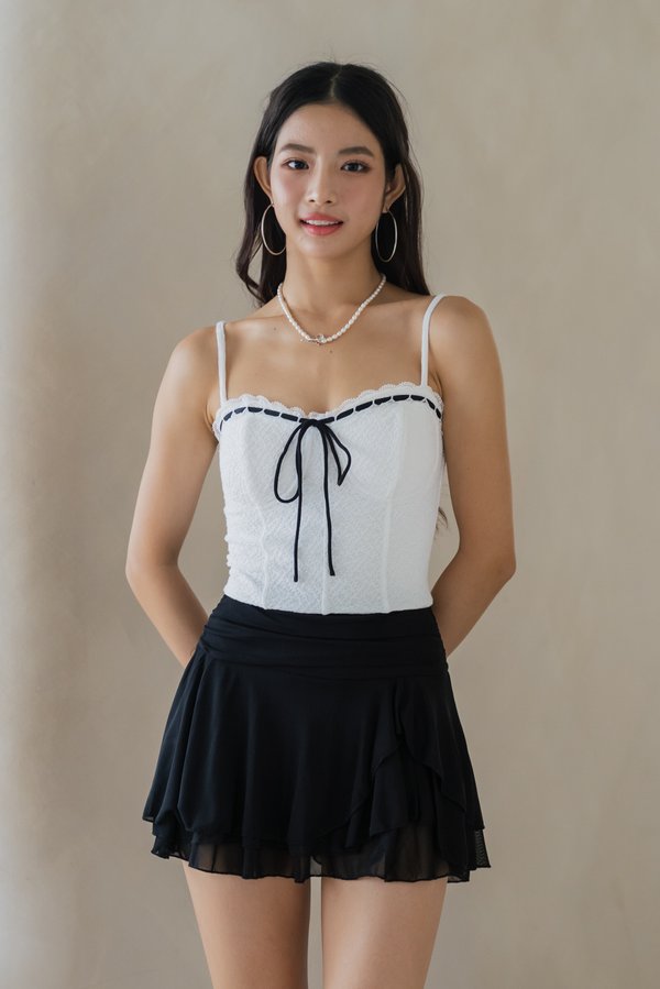 【THE MOZZ】[Premium] Jenner Tweed Skirt Tweed mini-skirt with chain - Women | MANGO Kosovo