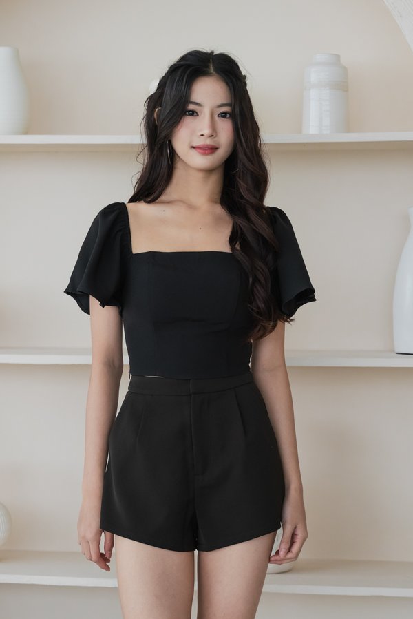 Alina Sleeved Padded Top V2 (Black) Alina Sleeved Padded Top V2 (Black)