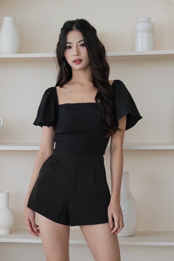 Alina Sleeved Padded Top V2 (Black) Alina Sleeved Padded Top V2 (Black)