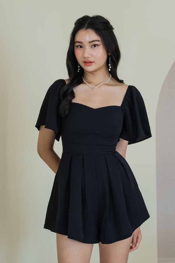 [SLEEVED] Lazanne Sweetheart Pleated Romper (Black)
