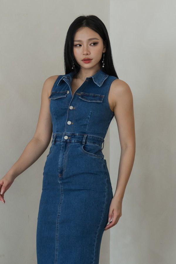 Novir Button Padded Denim Dress (Mid Wash)