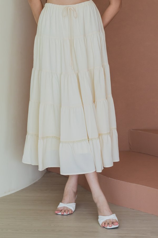 Fianna Scallop Trim Tiered Midi Skirt (Daffodil)